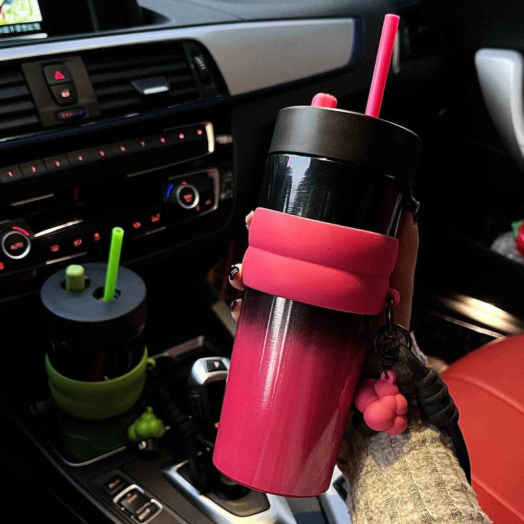 710ML Travel Stainless Steel Vacuum Insulated Coffee Mug with Straw, Handgrip & Leak-Proof Lid