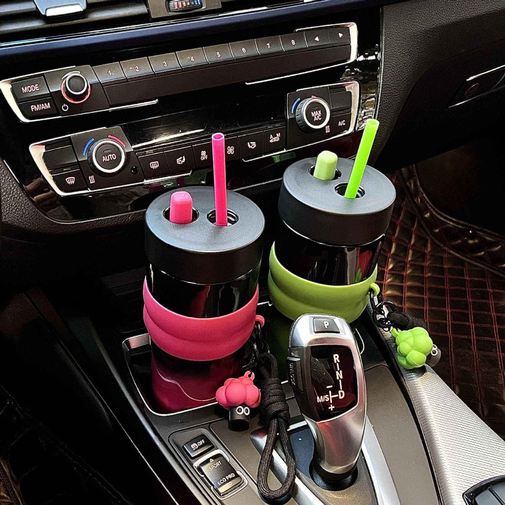 710ML Travel Stainless Steel Vacuum Insulated Coffee Mug with Straw, Handgrip & Leak-Proof Lid